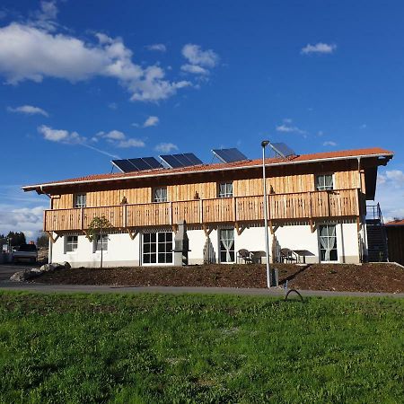 Gaestehaus Am Hahnenkamm 로이테 외부 사진