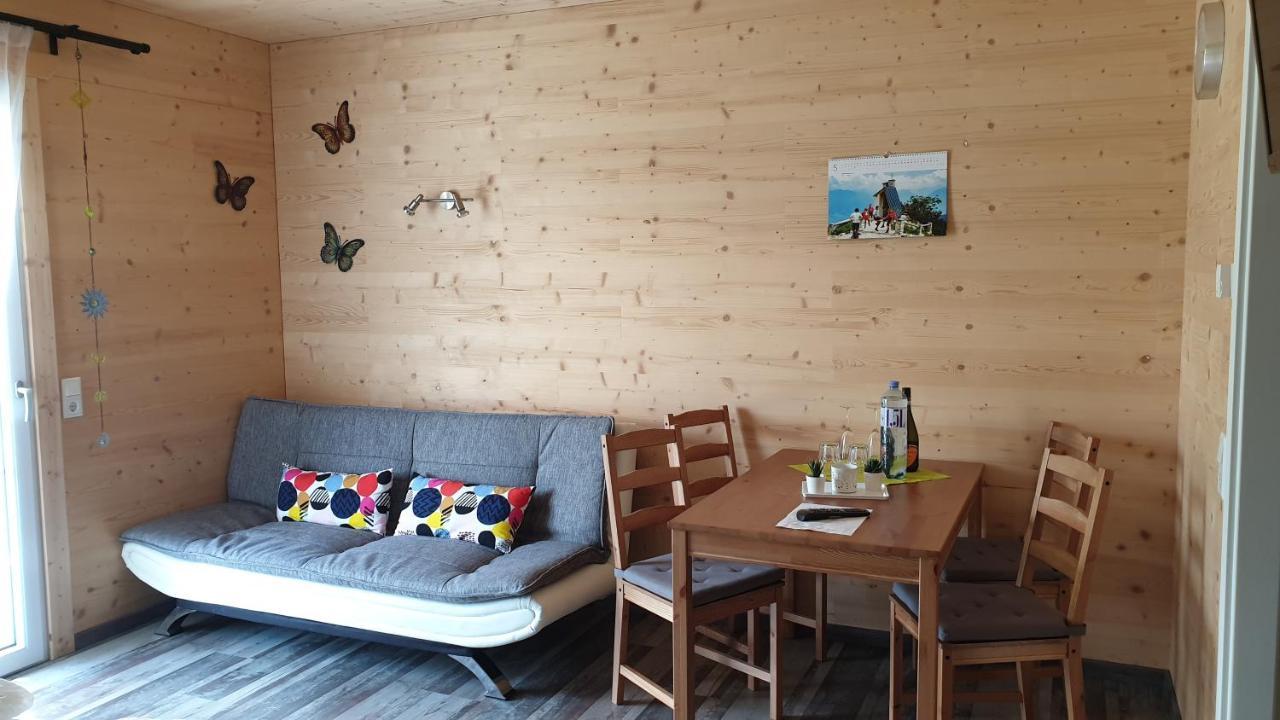 Gaestehaus Am Hahnenkamm 로이테 외부 사진