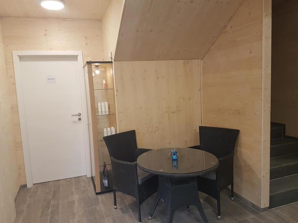 Gaestehaus Am Hahnenkamm 로이테 외부 사진