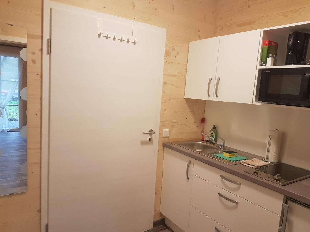 Gaestehaus Am Hahnenkamm 로이테 외부 사진